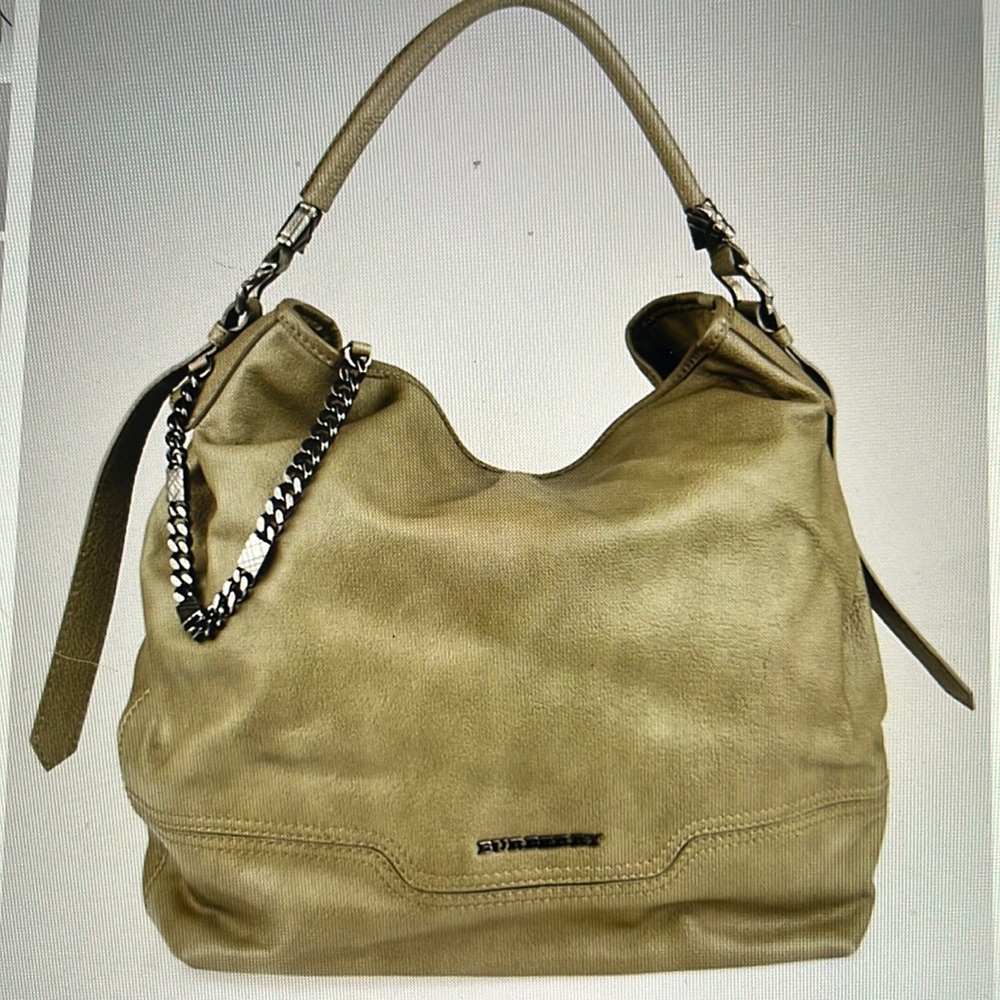 SALE! 🔥Limited Edition BurberryPebbled Leather Chain Hobo bag - EXCLUSIVE!! W/B - Picture 9 of 17